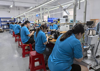 Shenzhen Longhehui Electronic Co., Limited linha de produção do fabricante